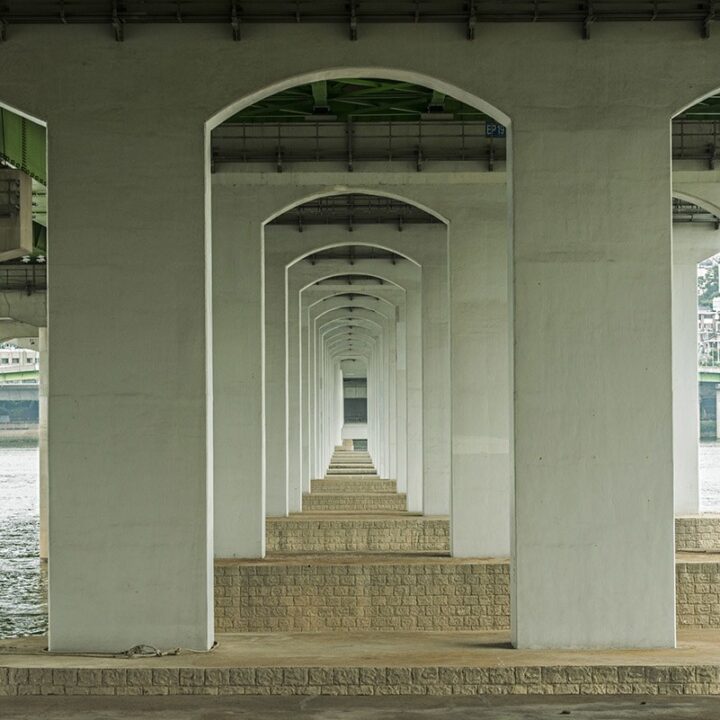 Фото мостов Сеула от Мануэля Альвареса Диестро: бесконечная геометрия