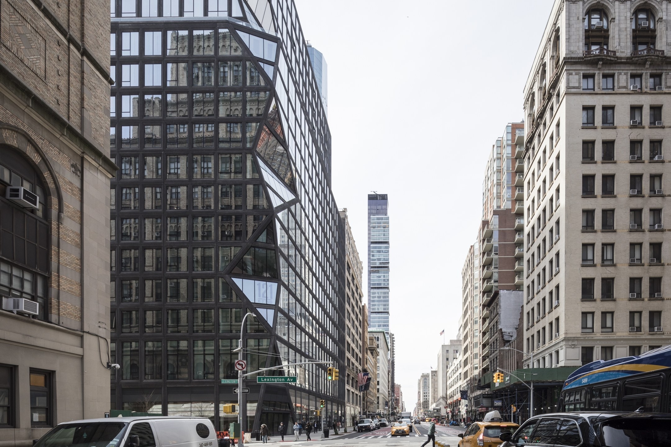 Жилой комплекс 121 East 22nd Street в Нью-Йорке, 2019
