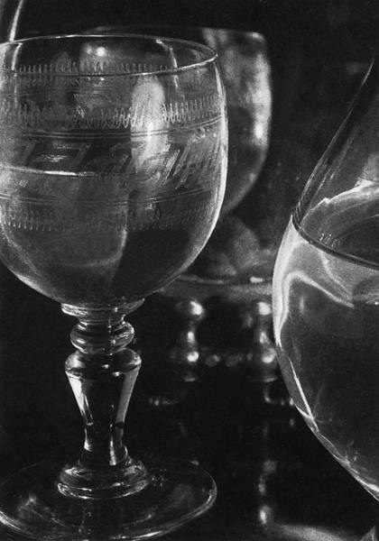 Бокалы. Из серии «Стекло и свет», 1926